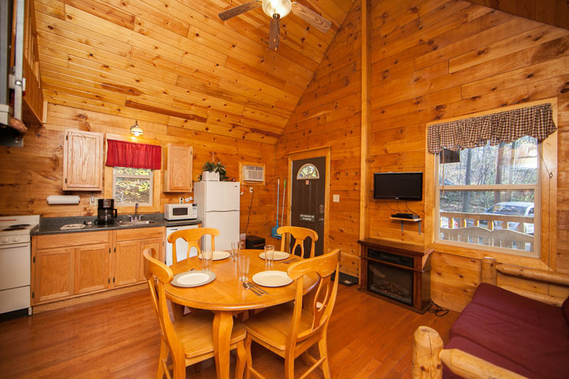 Cabin Rentals in West Virginia | Bobcat Cabin Rental
